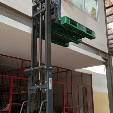 Cleaning unit outdoor di kawasan Industri Batam center